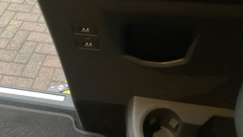 Ford Tourneo Custom Transit Custom Tourneo L2 Diesel Fwd 2.0 EcoBlue 130ps L/R 8 Seater Titanium Auto